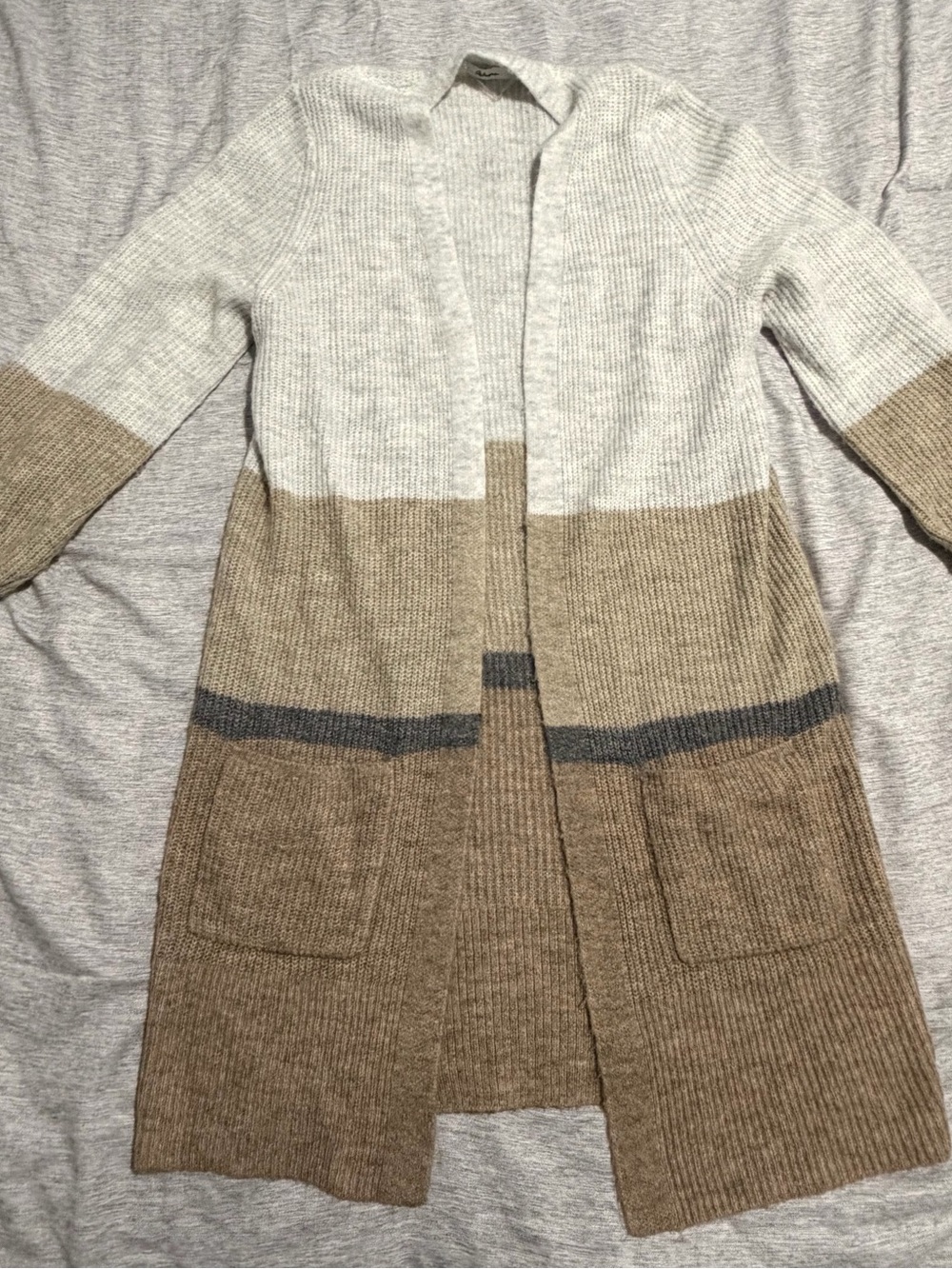 Reitmans Cream, Tan & Gray Colorblock Open Cardigan